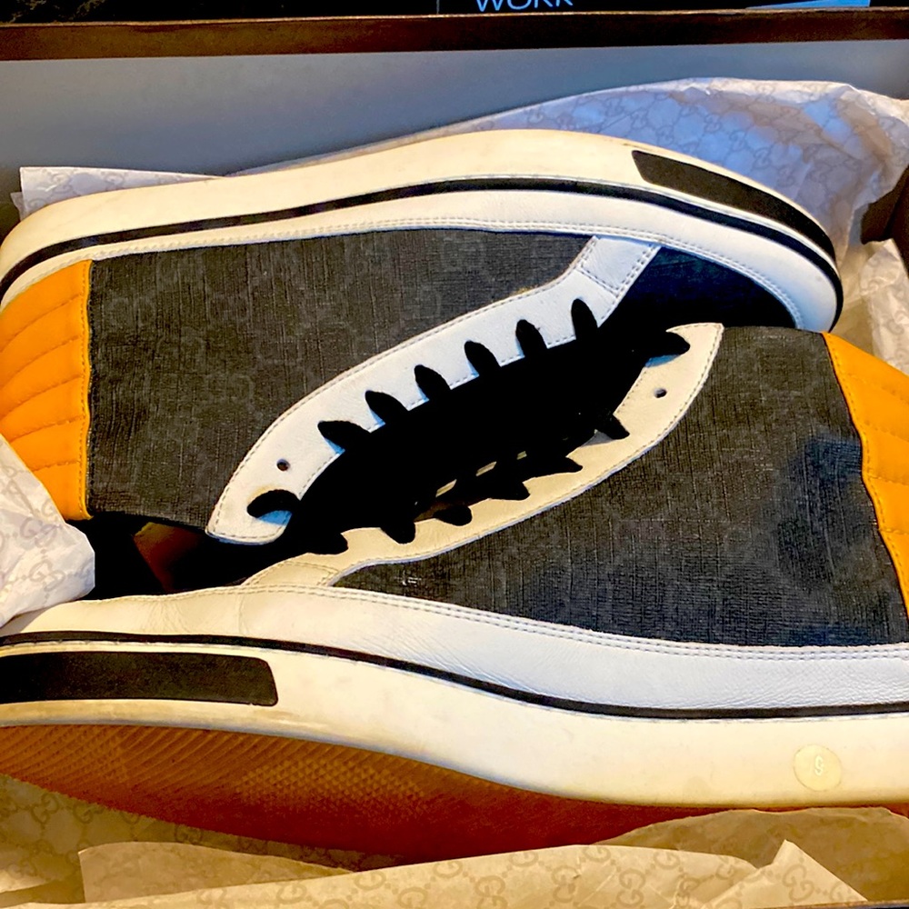 💯% Authentic GUCCI SNEAKERS MEN SIZE 9